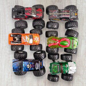 Hot Wheels Monster Trucks Lot Bone Shaker Dragon’s Breath Hulk TMNT